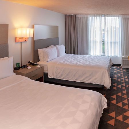 Wyndham Houston Hobby Airport Hotel South Houston Exterior photo