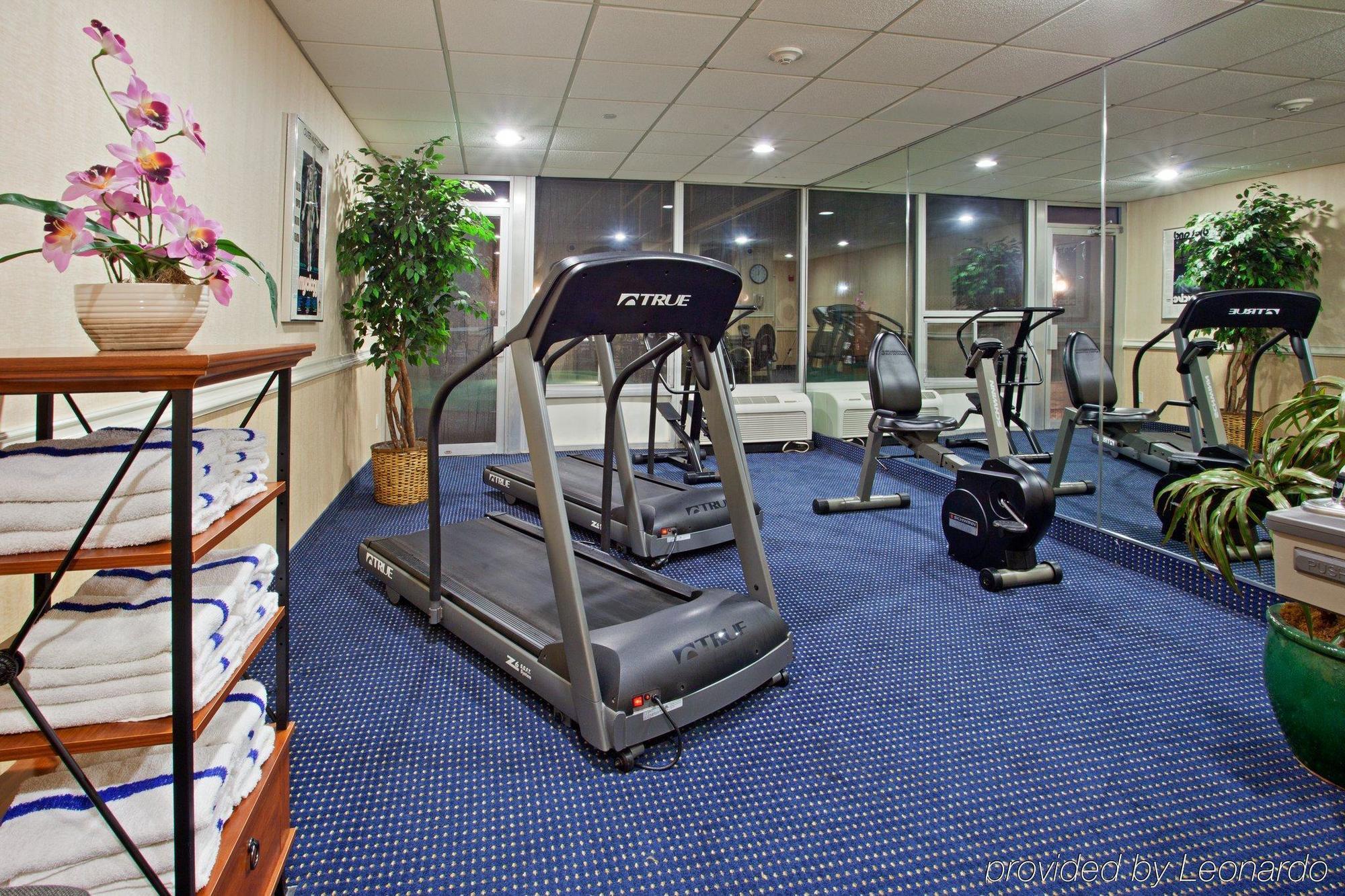 Wyndham Houston Hobby Airport Hotel South Houston Facilities photo