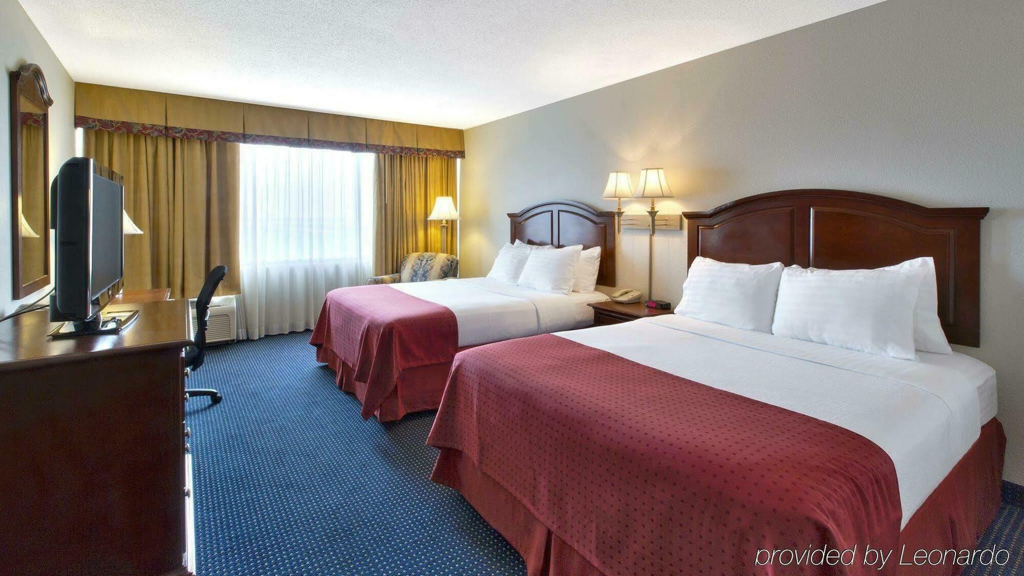 Wyndham Houston Hobby Airport Hotel South Houston Exterior photo